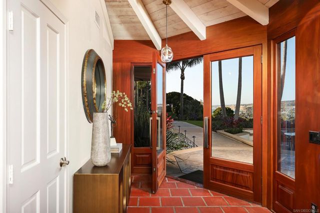 2065 Soledad Avenue, La Jolla, CA 92037