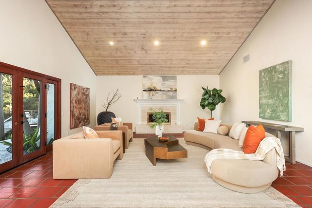 2065 Soledad Avenue, La Jolla, CA 92037
