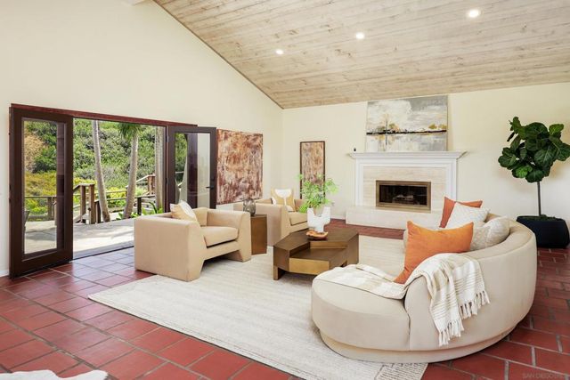 2065 Soledad Avenue, La Jolla, CA 92037