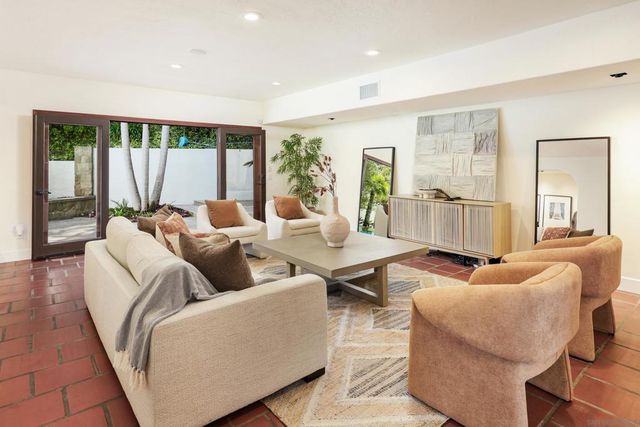 2065 Soledad Avenue, La Jolla, CA 92037