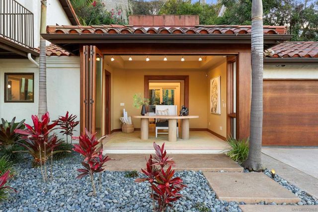 2065 Soledad Avenue, La Jolla, CA 92037