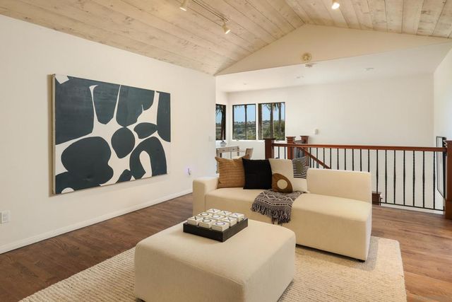2065 Soledad Avenue, La Jolla, CA 92037
