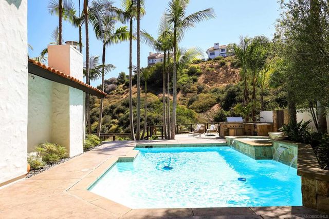 2065 Soledad Avenue, La Jolla, CA 92037