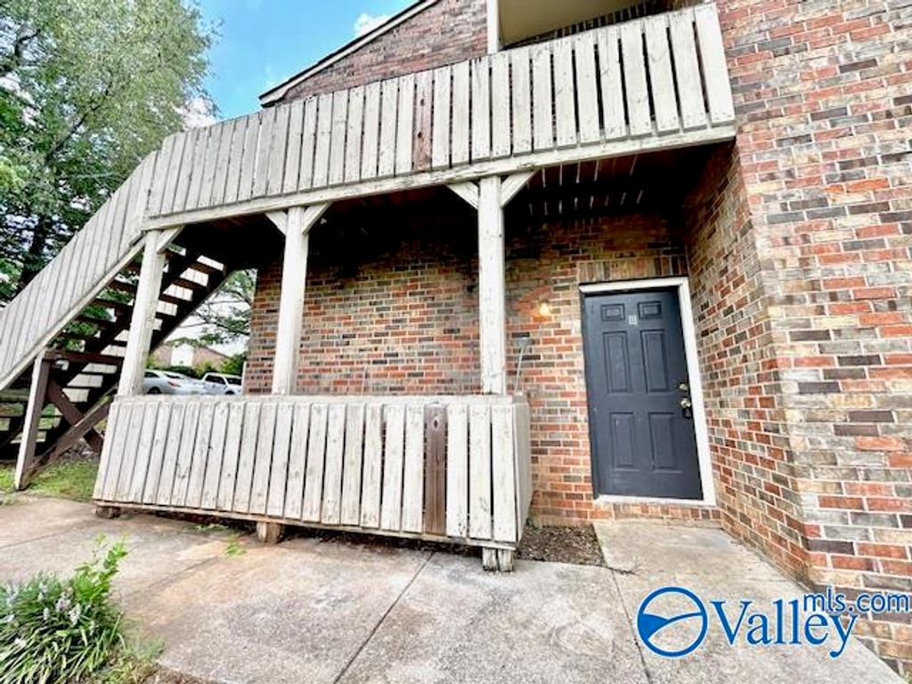 4926 Cotton Row B, Huntsville, AL 35816