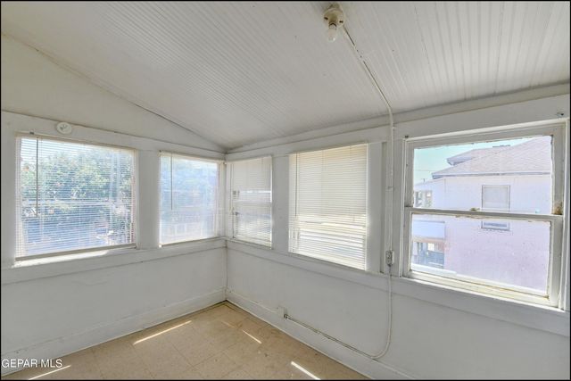1030 Wyoming Avenue 6, El Paso, TX 79902