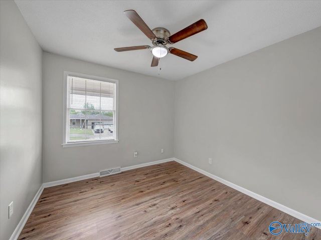 7700 Carlton Drive SW, Huntsville, AL 35802