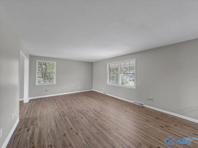 7700 Carlton Drive SW, Huntsville, AL 35802