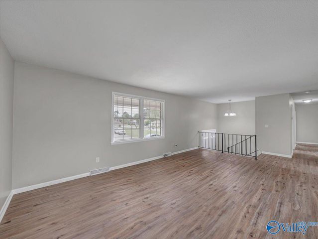 7700 Carlton Drive SW, Huntsville, AL 35802