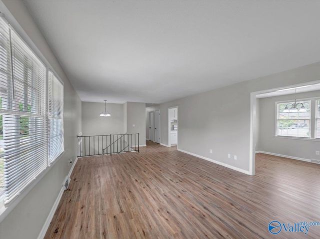 7700 Carlton Drive SW, Huntsville, AL 35802