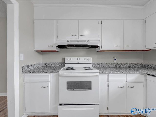 7700 Carlton Drive SW, Huntsville, AL 35802