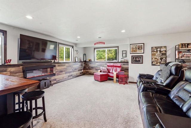 3487 PEPPERGRASS DRIVE, Green Bay, WI 54311