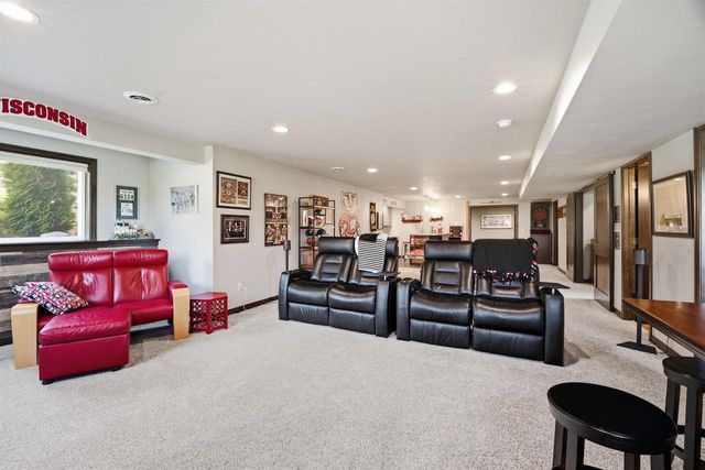 3487 PEPPERGRASS DRIVE, Green Bay, WI 54311