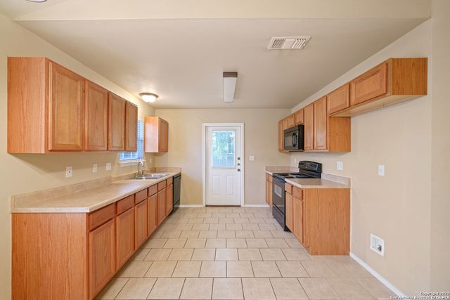 280 Rosalie Dr, New Braunfels, TX 78130