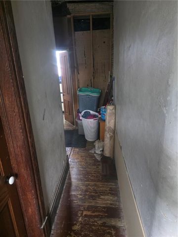 303 S 3rd St, Apollo Boro, PA 15613