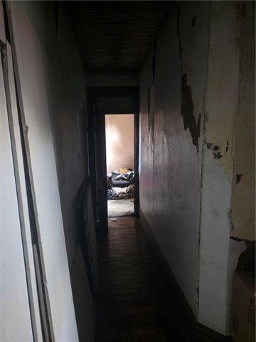 303 S 3rd St, Apollo Boro, PA 15613