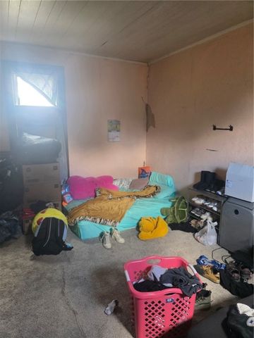 303 S 3rd St, Apollo Boro, PA 15613