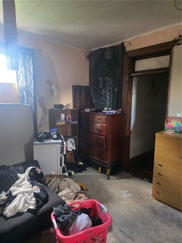 303 S 3rd St, Apollo Boro, PA 15613