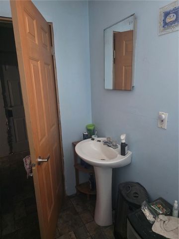 303 S 3rd St, Apollo Boro, PA 15613