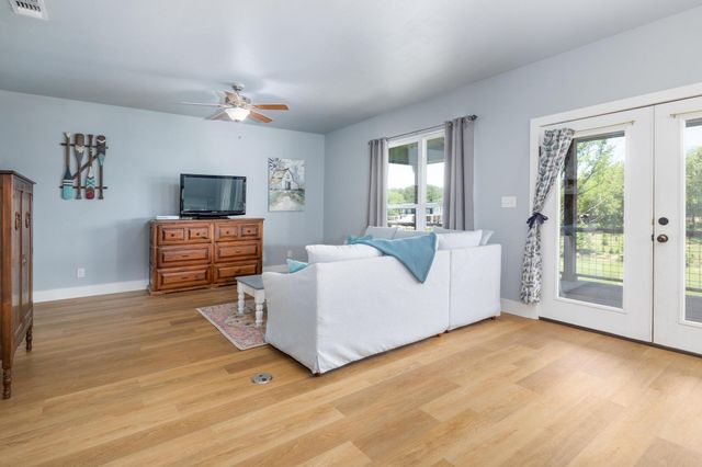 2311 Spoke Hollow RD 2, Wimberley, TX 78676