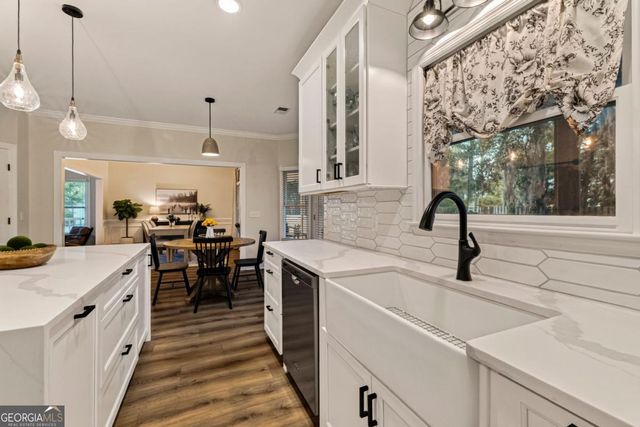 9 Devon Road, Savannah, GA 31419