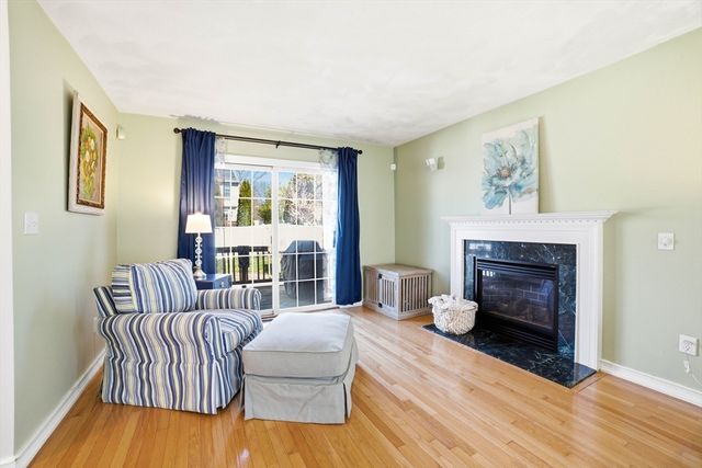 14 Wood Ln, Lawrence, MA 01843