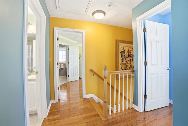 14 Wood Ln, Lawrence, MA 01843