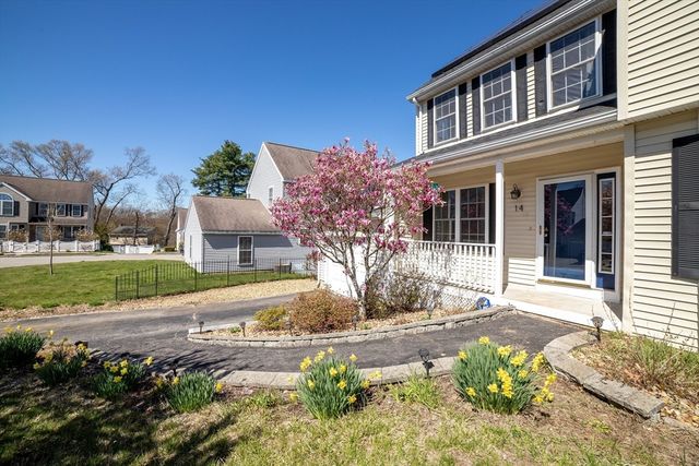 14 Wood Ln, Lawrence, MA 01843