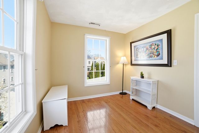 14 Wood Ln, Lawrence, MA 01843