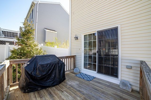 14 Wood Ln, Lawrence, MA 01843