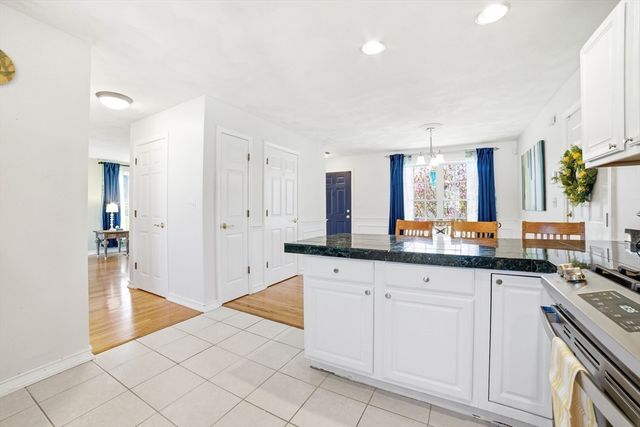 14 Wood Ln, Lawrence, MA 01843