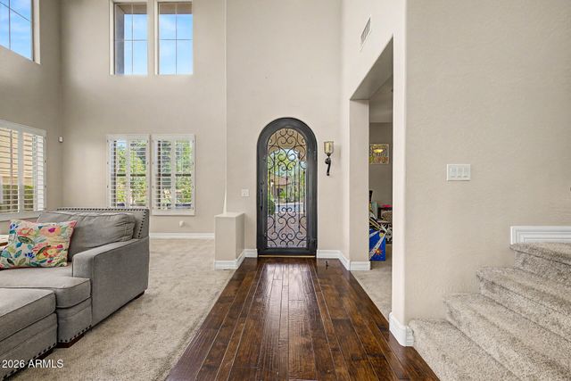 13058 W LOWDEN Road, Peoria, AZ 85383