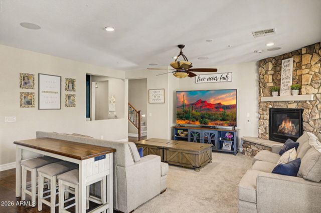 13058 W LOWDEN Road, Peoria, AZ 85383