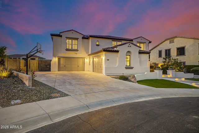 13058 W LOWDEN Road, Peoria, AZ 85383