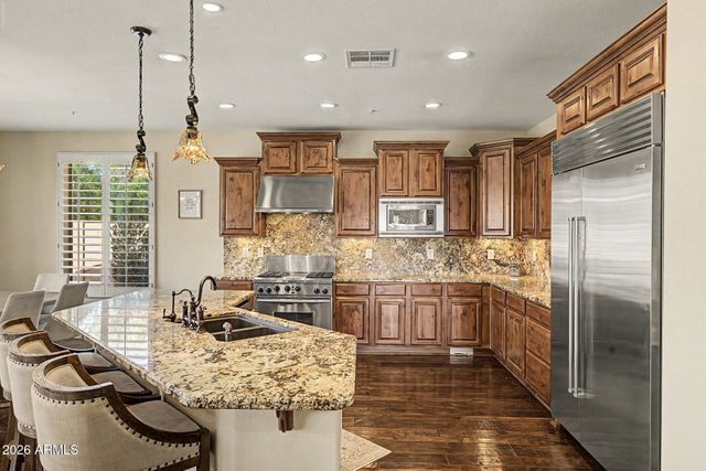 13058 W LOWDEN Road, Peoria, AZ 85383
