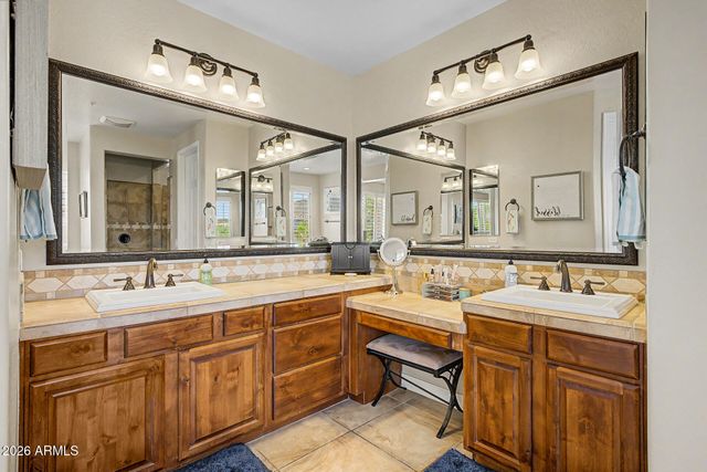 13058 W LOWDEN Road, Peoria, AZ 85383