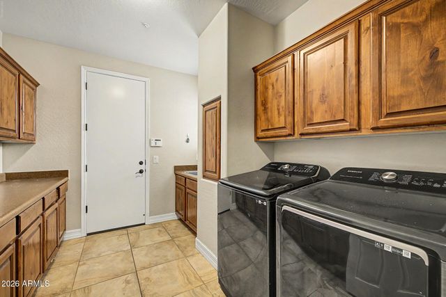13058 W LOWDEN Road, Peoria, AZ 85383