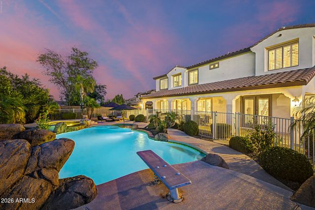 13058 W LOWDEN Road, Peoria, AZ 85383