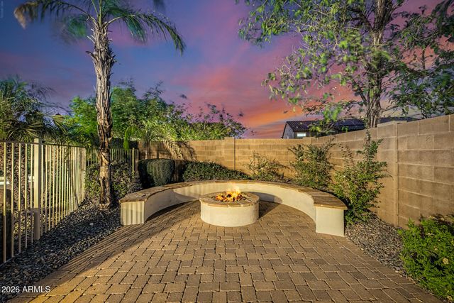 13058 W LOWDEN Road, Peoria, AZ 85383