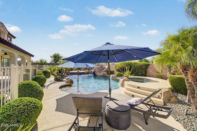13058 W LOWDEN Road, Peoria, AZ 85383