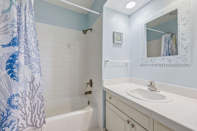 26 S Forest Beach Dr Apt 66, Hilton Head Island, SC 29928