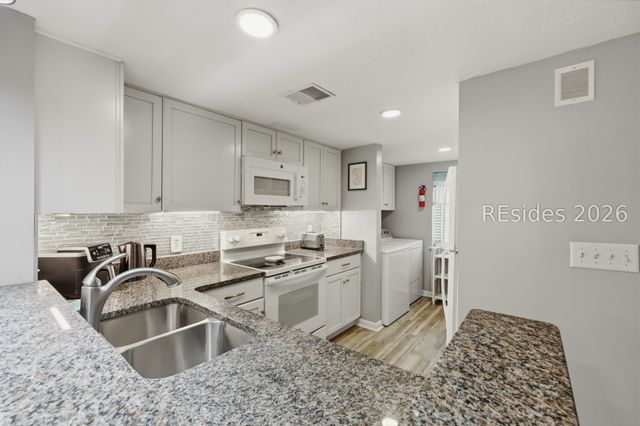 26 S Forest Beach Dr Apt 66, Hilton Head Island, SC 29928