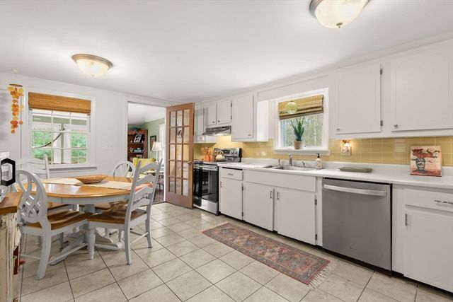 350 Elm Street, Halifax, MA 02338