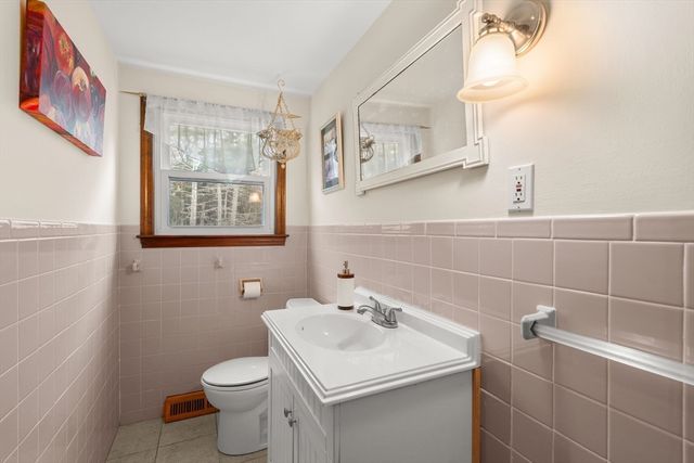 350 Elm Street, Halifax, MA 02338