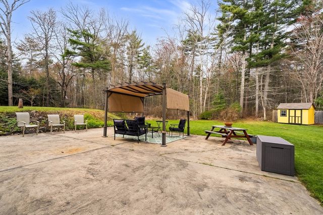350 Elm Street, Halifax, MA 02338