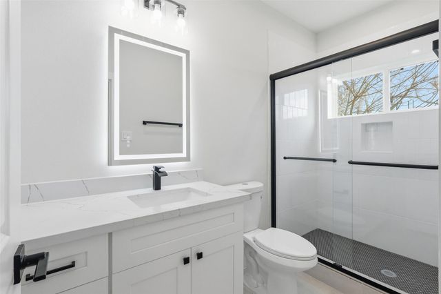 9405 Hammerly Boulevard C, Houston, TX 77080