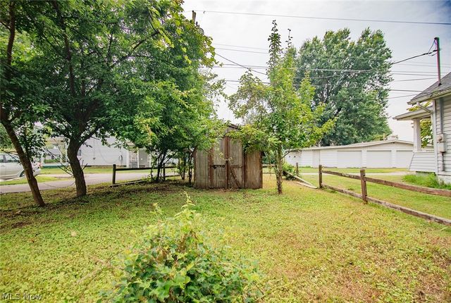 417 57th Street, Vienna, WV 26105