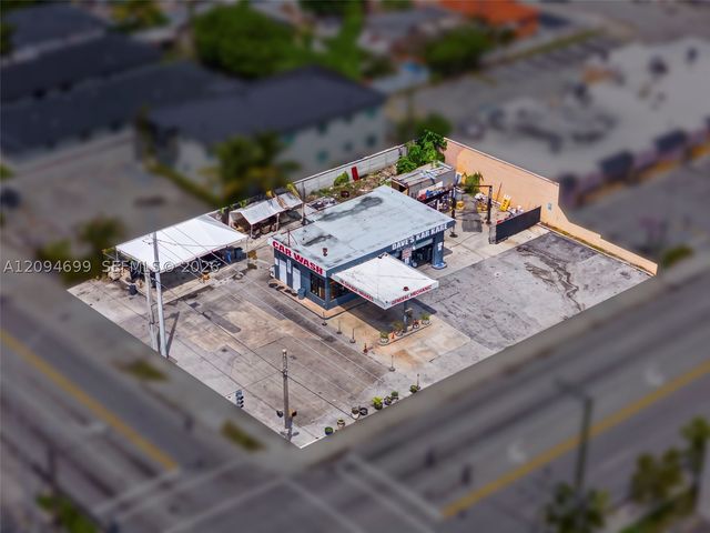 4102 E 4th Ave, Hialeah, FL 33013