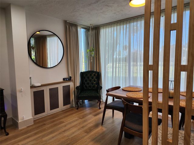 3700 Oaks Clubhouse Drive 103, Pompano Beach, FL 33069