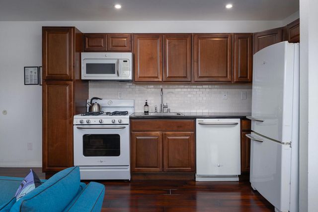 471 S Calle El Segundo C13, Palm Springs, CA 92262