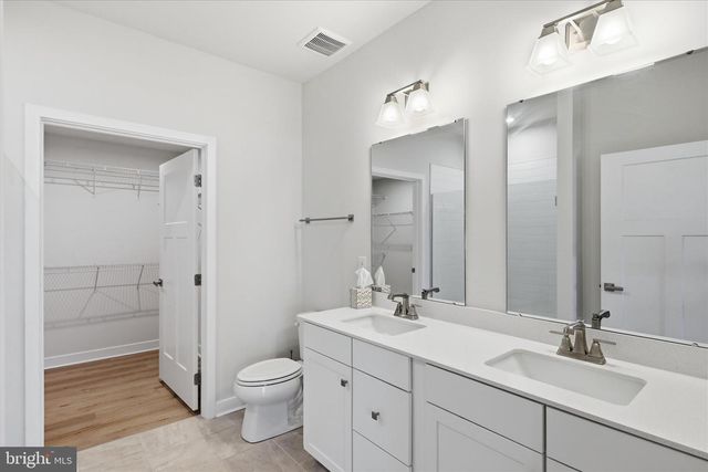24015 MIDDLETON DR, Selbyville, DE 19975